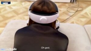 tricky stepson fucks his naive stepmom while she is in virtual reality