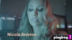 big ass tattooed milf model nicole aniston exposed amazing tits and booty