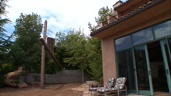 Cheyenne Jewel Has A Sissy Husband That Can’t Satisfy Her